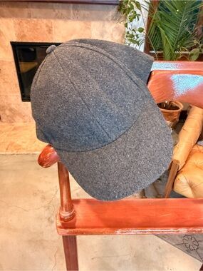 Gents Gray Wool Blend Baseball Cap